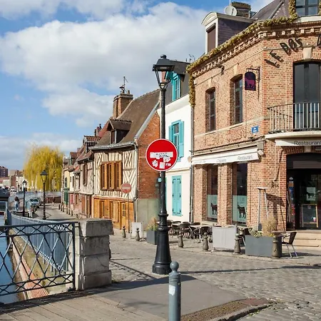 Апартаменты Le Quai Amienois - Nid Douillet Moderne Face A La Cathedrale *